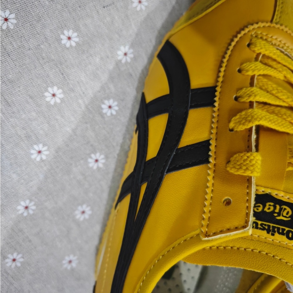 Onitsuka Tiger Mexico 66 Sneakers - Bright Yellow with Black Stripes - Picture 3 of 7